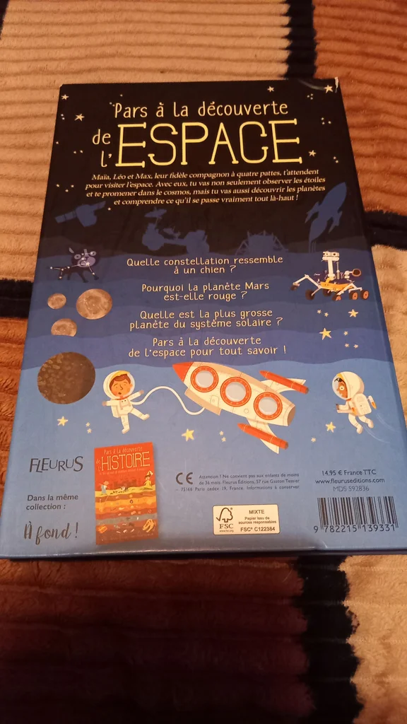 Livre Pars à la découverte de l'espace  – photo 2
